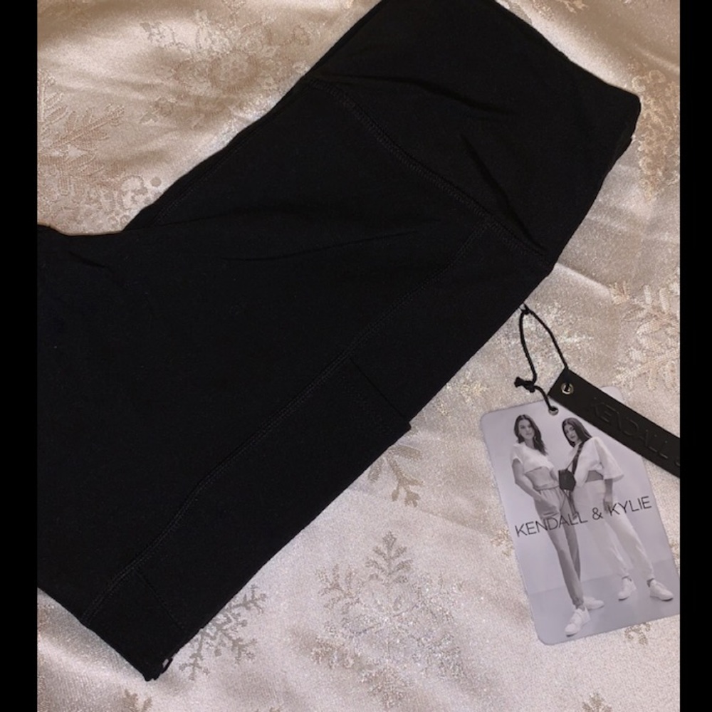 Kendall and Kylie black leggings